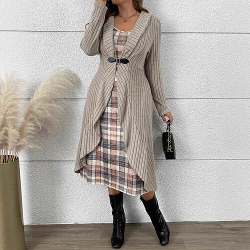 Long sleeved cardigan windbreaker with outer knitted