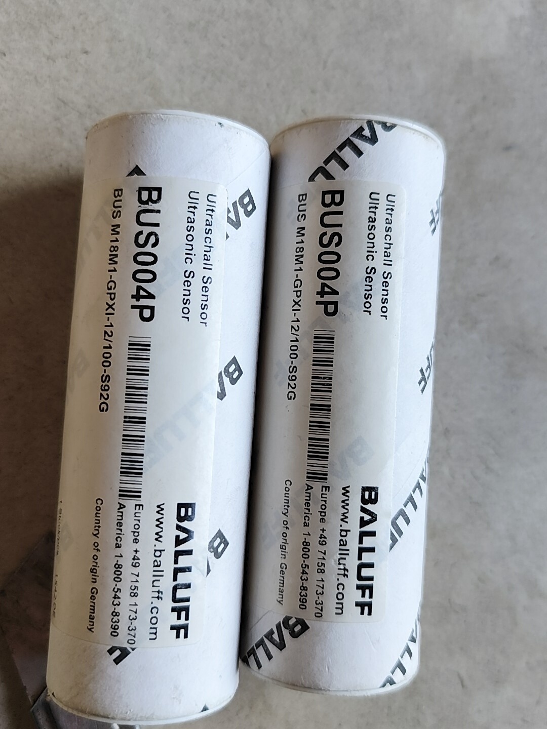 全新巴鲁夫超声波传感器BUS004P实物拍9*