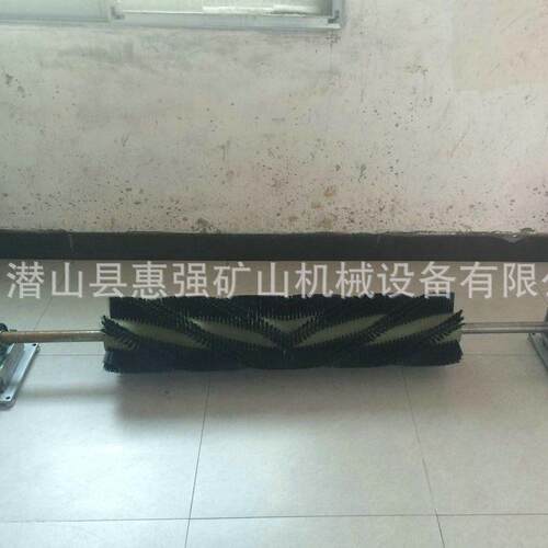 电动旋转尼龙毛刷毛刷辊皮带输送耐磨刮泥板效传送带带式输送带