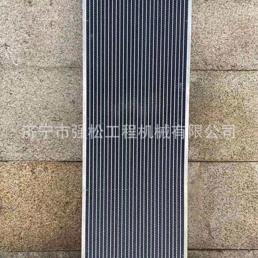 神SK350-8水箱液压油散热器总成 挖掘机驾驶室座椅 电脑版显示器