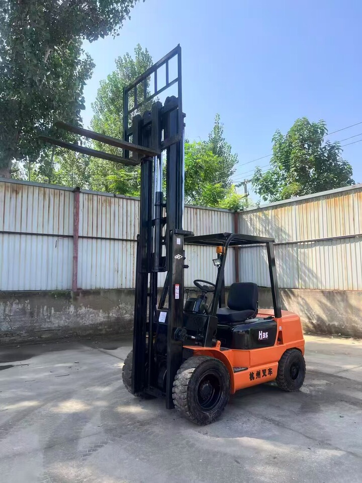 11月16日天津杭州3.5吨叉车升高3米网络拍卖公告