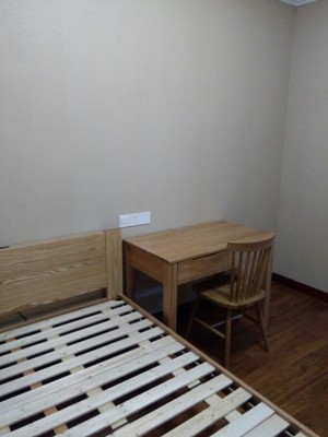 说说原始原素全实木书桌是含蓄还是有个性?质量方面怎么样