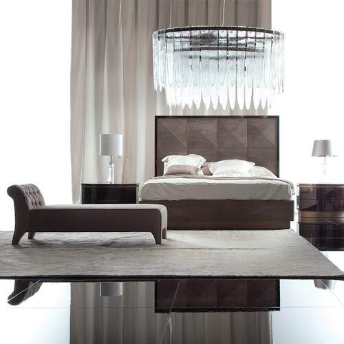 轻奢布艺床后现代样板间别墅大平层卧室高靠背双人床a double bed