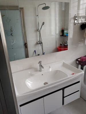 简介说匡弘8830浴室柜怎么样，优缺点曝光分析