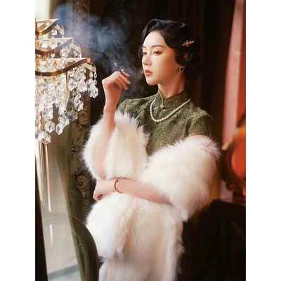 新娘结婚外套斗篷婚纱伴娘礼服旗袍毛披肩外搭保暖加厚秋冬季大码