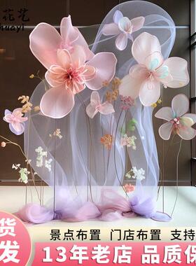 商场橱网纱背景装饰户外美花陈窗巨型网网纱花红打卡拍照道花具仿