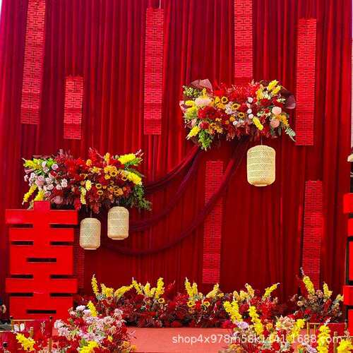 农村小众婚礼挑背景纱幔布置复古舞台幕布红色丝绒布幔场地装饰