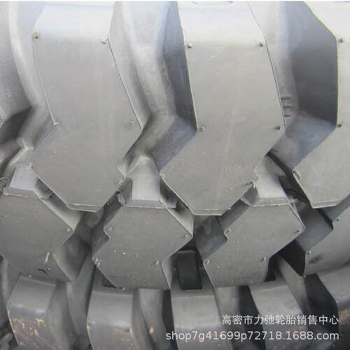 1100-20汽车轮胎矿车轮胎矿山花纹加深大载防刺扎现货供应1100-20