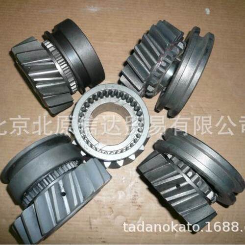 加藤多田野三蓤吊车M8-M12-3变速箱取力器盖ME654919 取力器齿轮