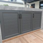 铝合金假威尼斯门定制户外泳池柜门烧烤门板定制空间铝防水防晒