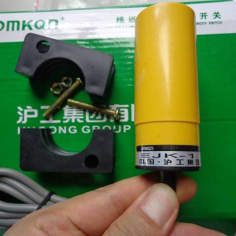 沪工集团 电容式接近开关 EJK-1 90-250V 常开