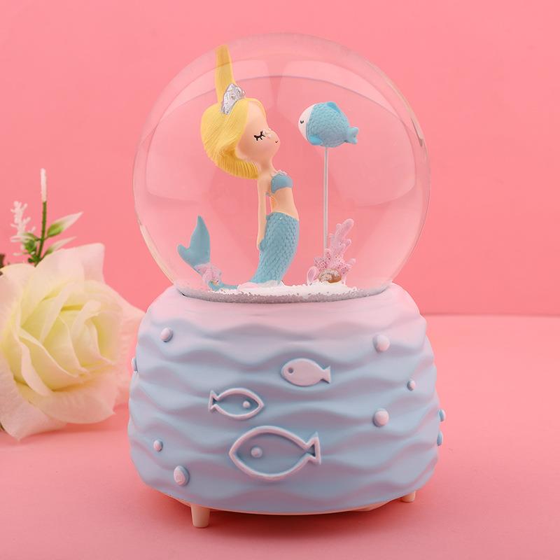 家居人鱼恋水晶球音乐盒发光送女生日情人节礼品摆件雪景特效