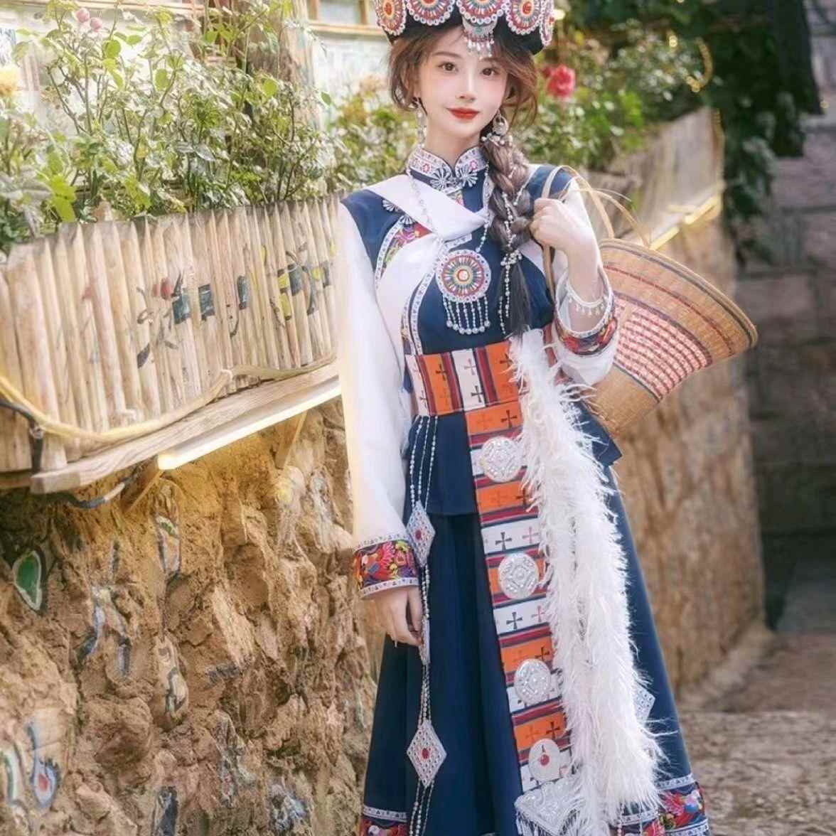 新款纳西族服装云南丽江少数民族服饰摩梭旅拍成人披星戴月演出服
