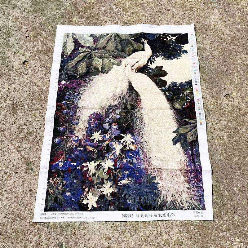 绣好的纯手工十字绣成品欧式风格情侣白孔雀竖版玄关画不带框