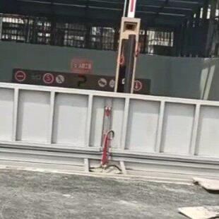 车库液压防洪闸液压防洪设备全自动挡水板车库地下室防汛板水闸门