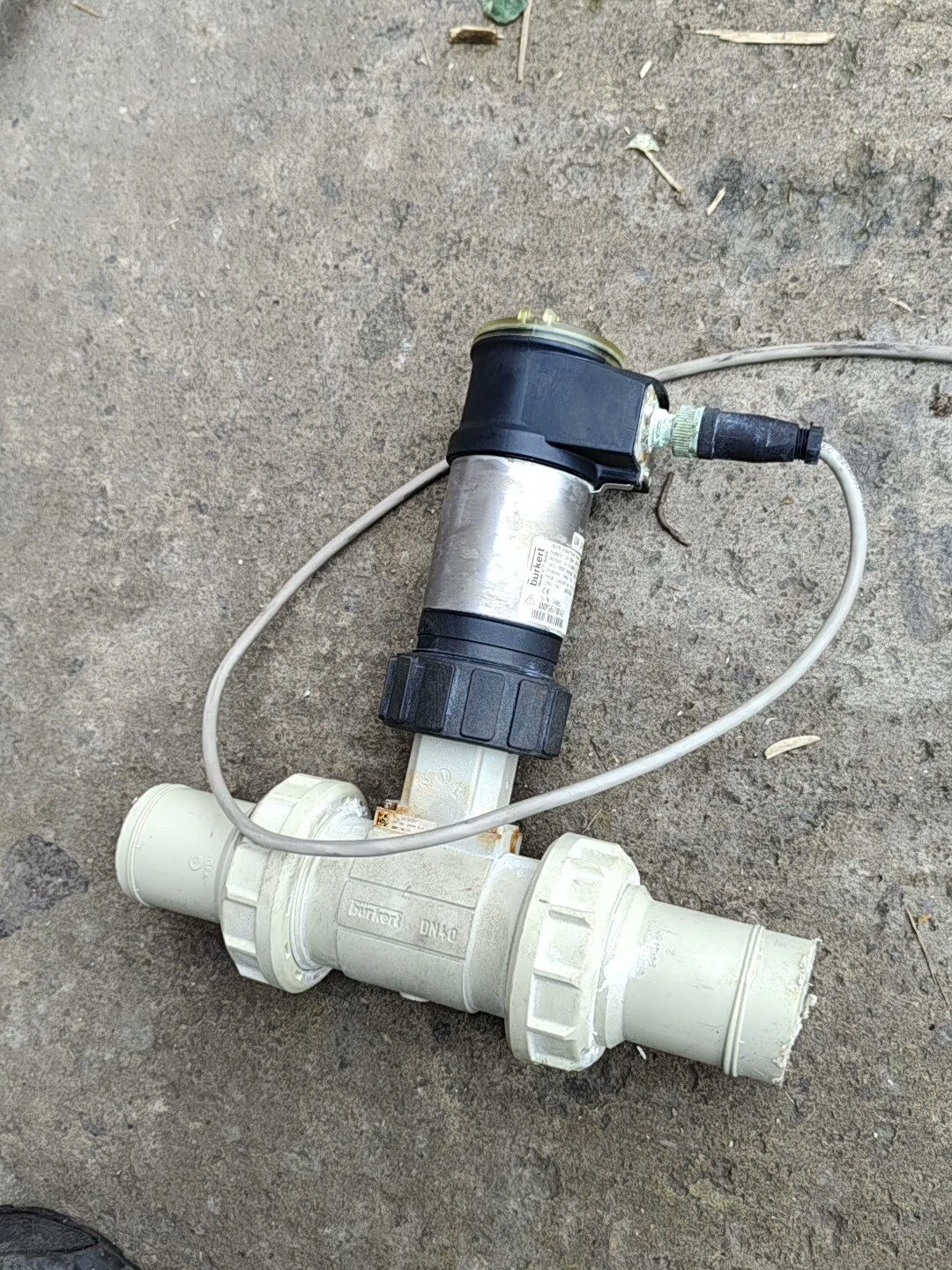 德国.宝德burkert 8228电导率仪，12-36V.4