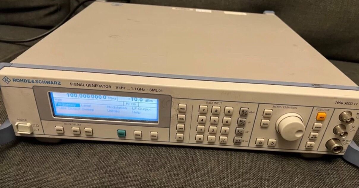 罗德与施瓦茨SML01信号发生器，9kHz至1.1GHz