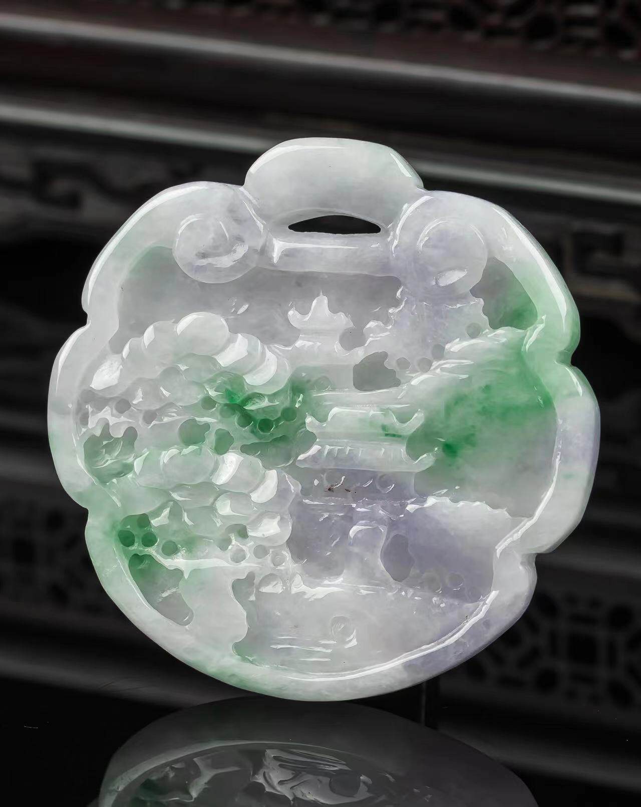 缅甸天然真品翡翠冰春彩飘绿冰润高档气质山水意境牌玉吊坠32.45g