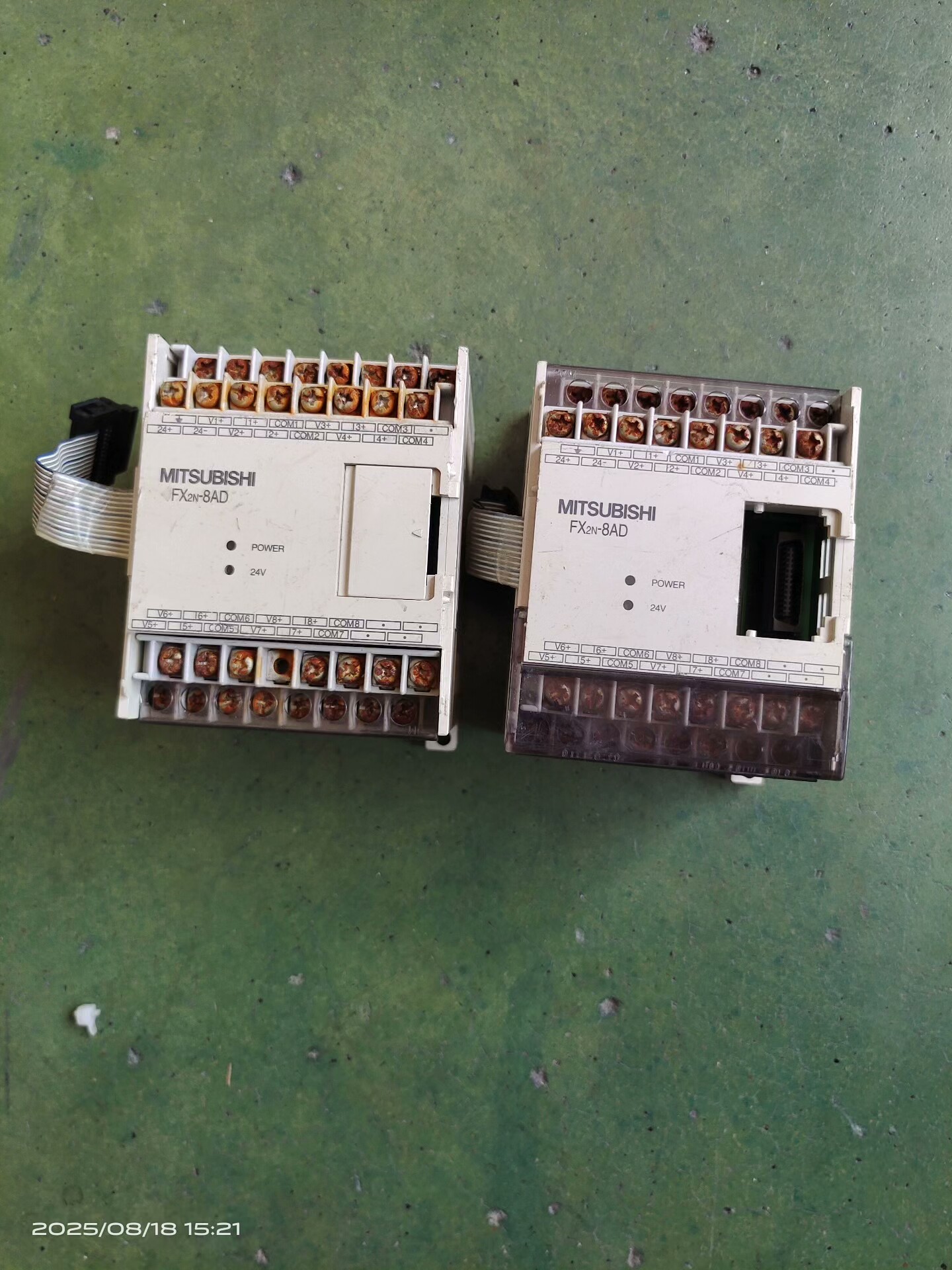 三菱FX2N-8AD模拟量输入模块二手拆机实物现拍螺丝锈了，