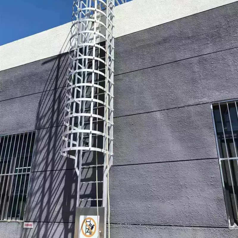 厂家镀锌爬梯护笼安全梯笼地铁站基坑爬梯 图集钢爬梯护笼加工