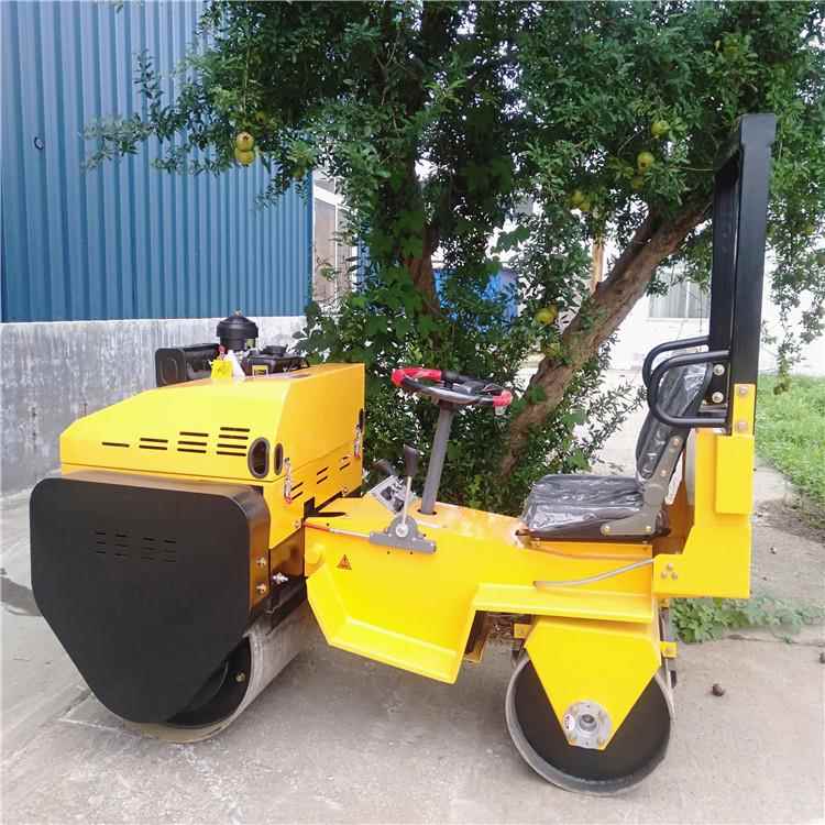 座驾式800轮宽小型压路机 30KN手扶压路机 广东震动钢轮压路机
