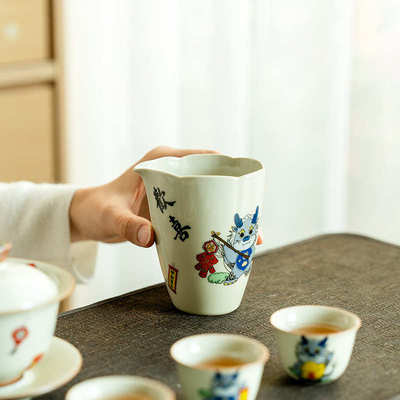 昌朴居龙年蜜合釉齐乐萌龙公道杯分茶器杯茶海公杯过滤茶漏泡茶器