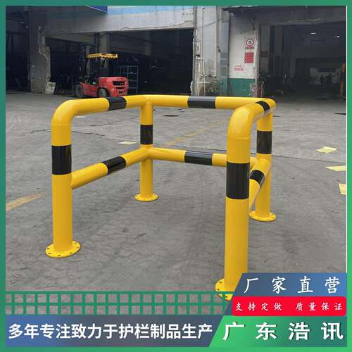 厂家供应钢管定位器U型挡车器M型道路隔离栏U型防撞护栏现货