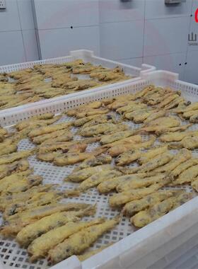 厂家供应香酥鱼油炸机 小黄鱼上浆油炸设备 预制菜油炸流水线