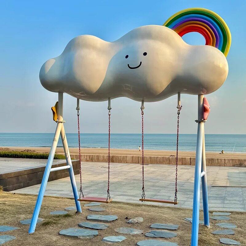 户外网红云朵秋千玻璃钢雕塑景区民宿告白气球引流打卡装饰大摆件