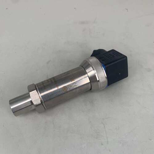 现货wika压力变送器高精度测量用于实验平台机械制造等P-30威卡