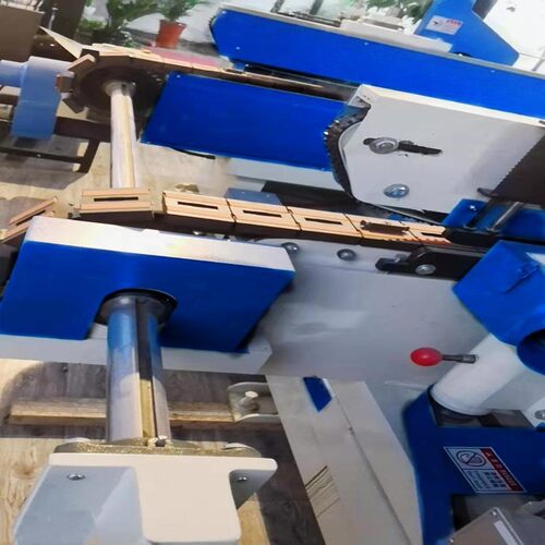 双端机铣苏州木工机械优惠双端锯铣数机控清边板四材边锯MX2025双