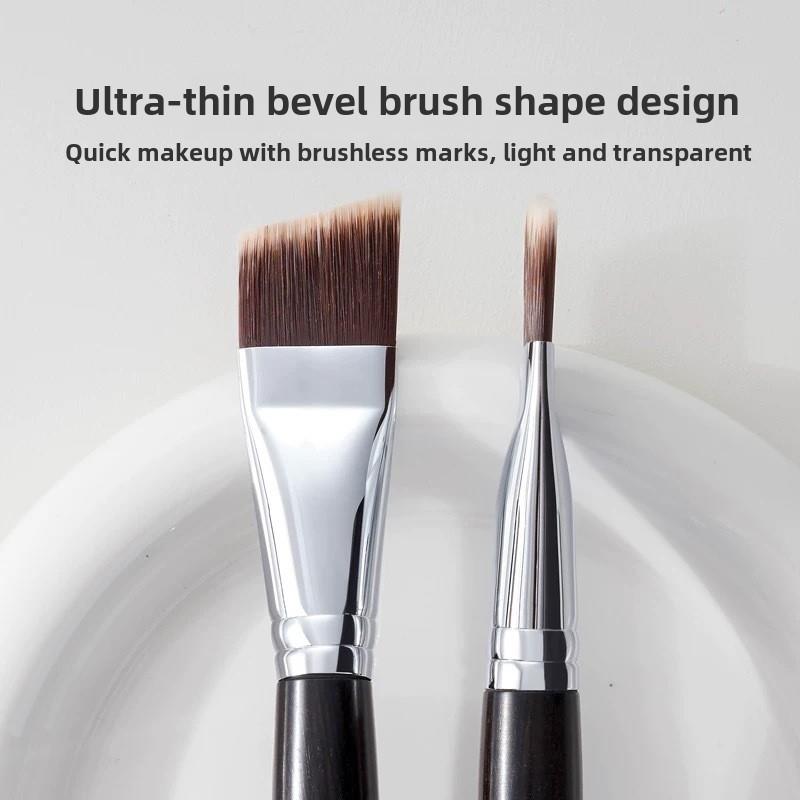 刀锋角粉底刷，超薄不易吃粉，均匀粉底液，平头专用粉底刷
