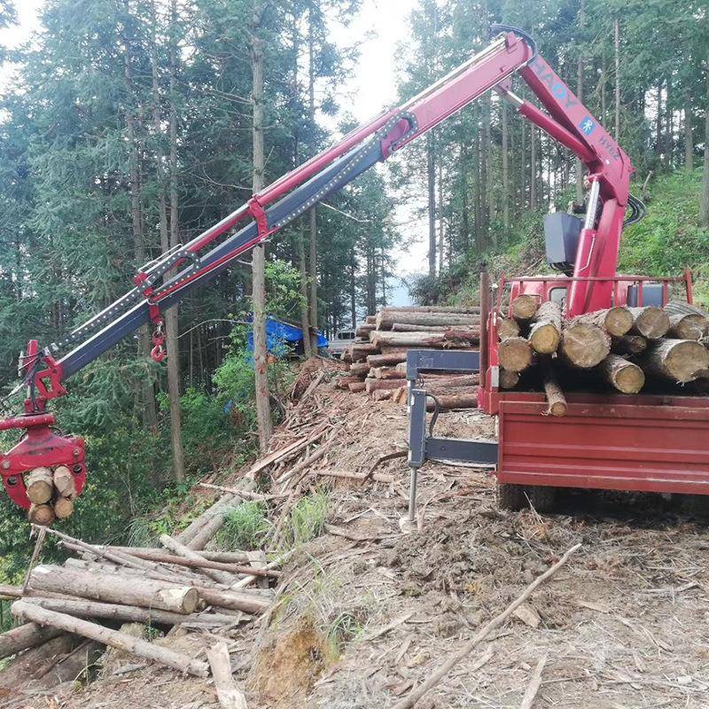 单桥车6吨8吨折臂吊带抓木抓具山区林业起重机