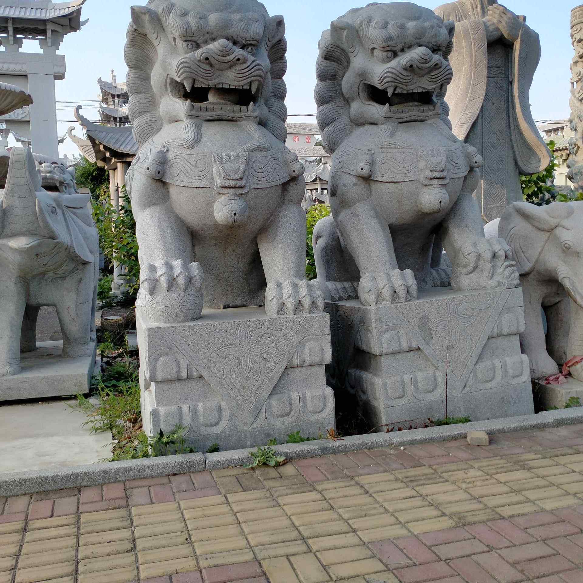 现石货出售青石Z-03234石狮子司公酒店门口放狮子一对庭院装饰石