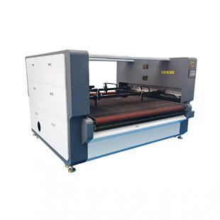 厂家供应1815自动上料四头互译二氧化碳激光切割机