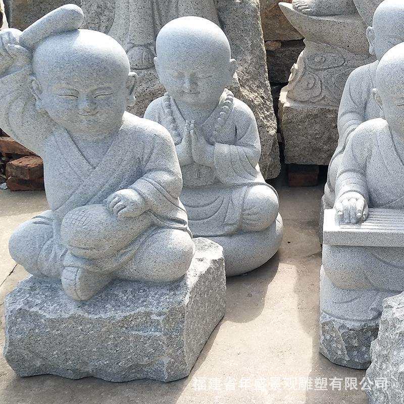 工厂石雕小和尚 景区草地摆放小孩雕塑花岗岩石头小沙弥雕像