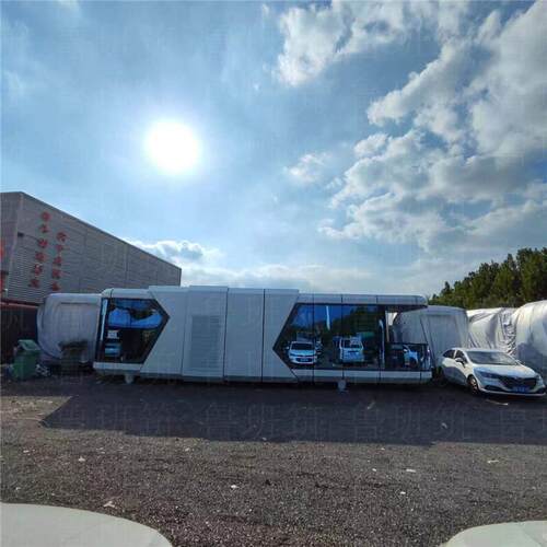 铝质外壳合金方舱 科幻民宿厂家直供 钢结构房屋景观露营房车