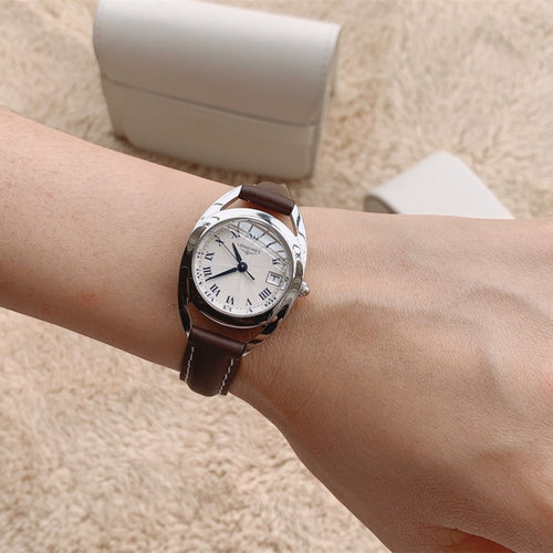 一口价9.8新浪琴马术系列石英皮带女表正品腕表L6.136.4.71.2