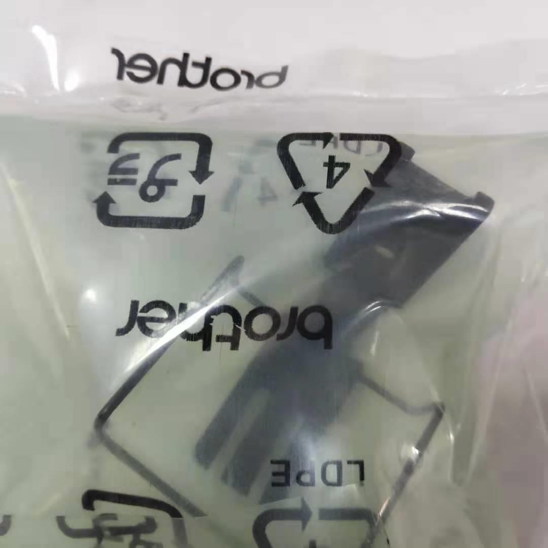 兄弟缝纫机配件8752压脚SA4052101