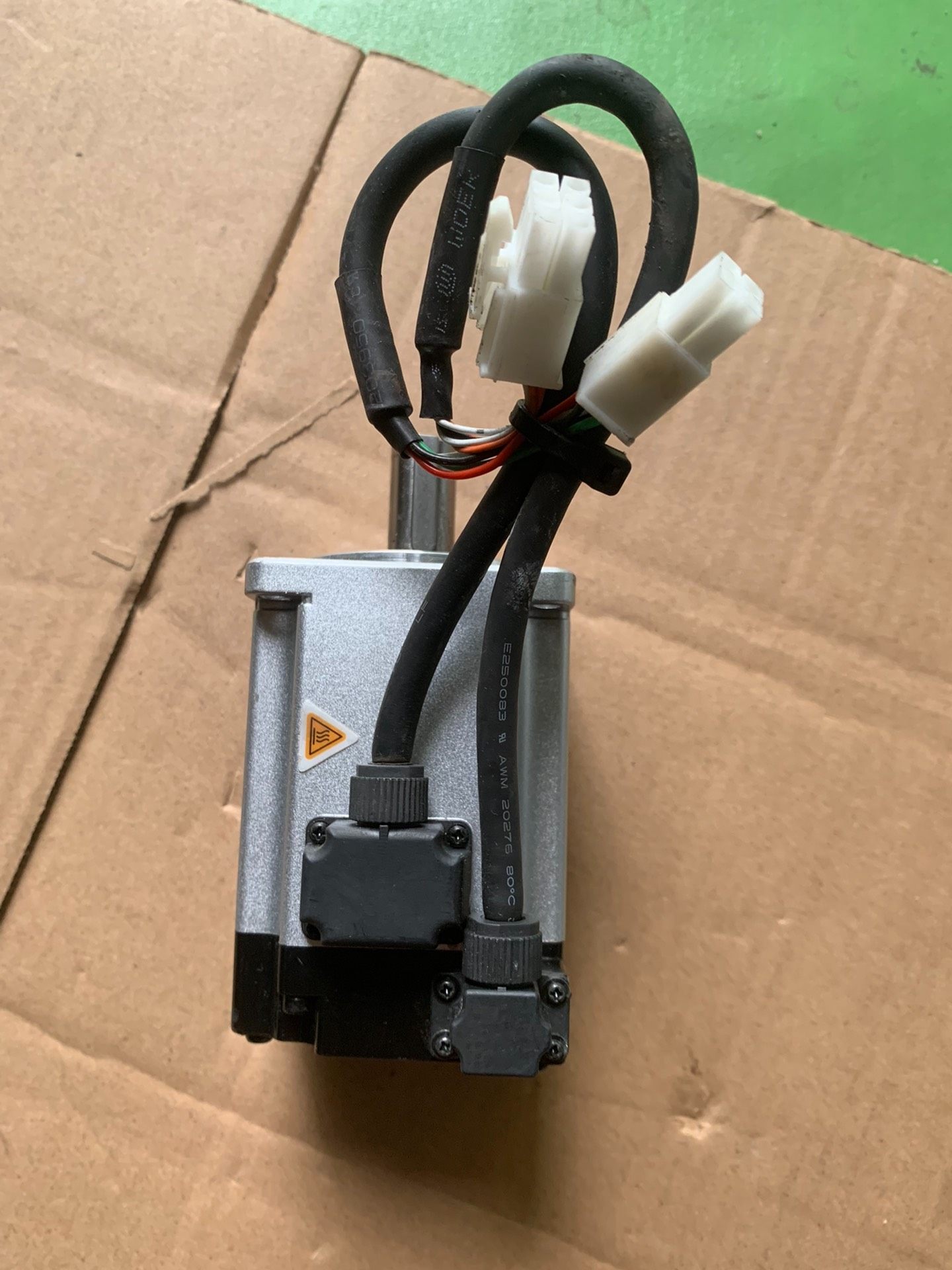 禾川电机、SV－X2MH040A－N2LN、成色如图功能包好