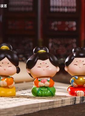 高端车内饰品摆件创意唐女汽车车载香薰装饰中控台2024新款女桌面