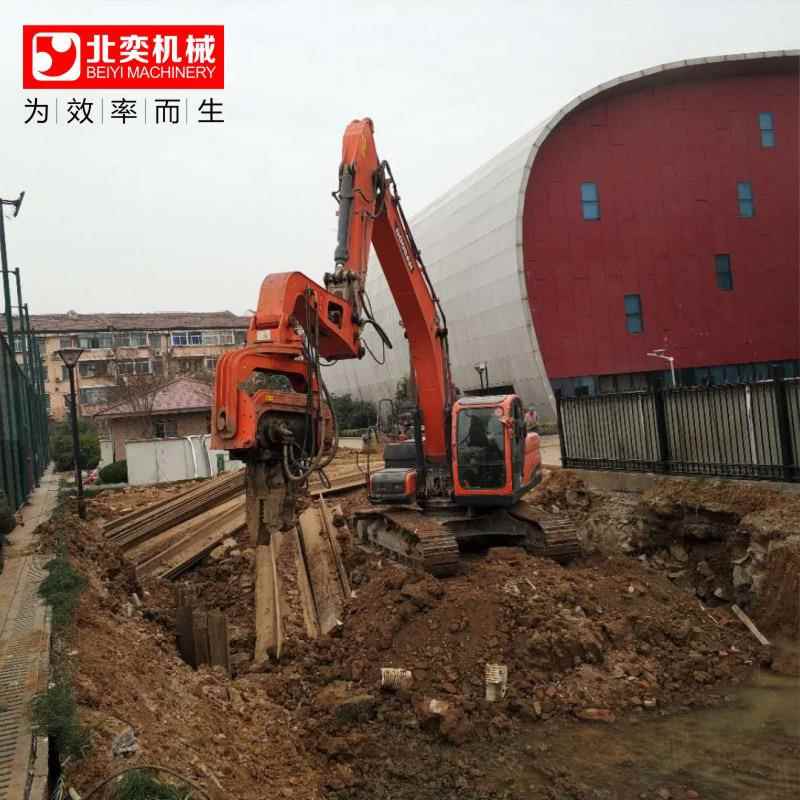 震动打桩锤打拉森钢板桩 300直径水泥桩