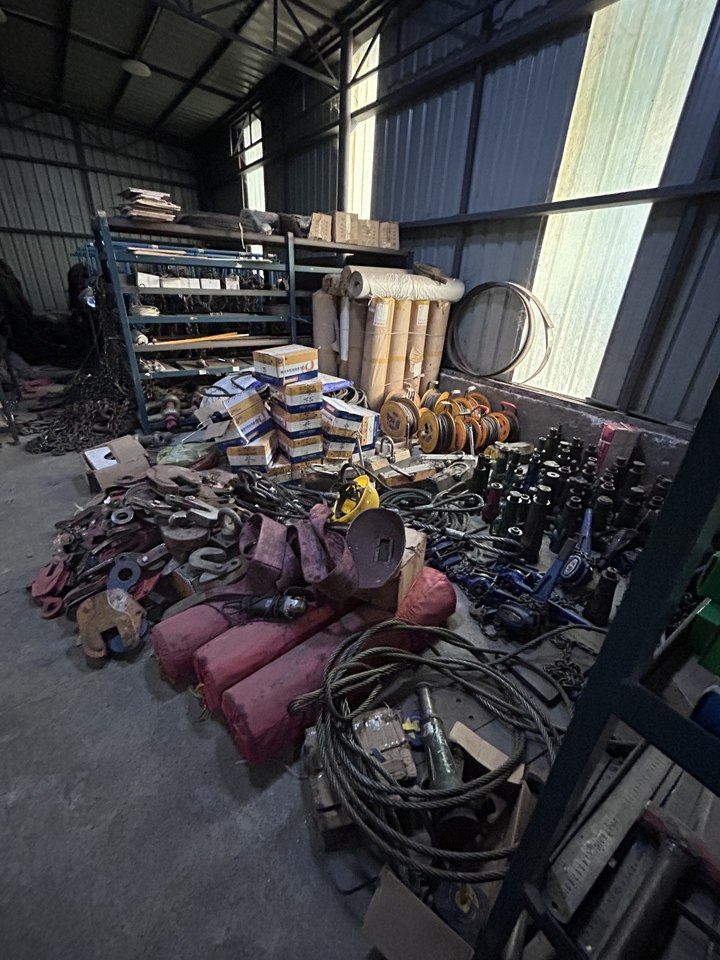 1月29日重庆九龙坡宝汇钢结构工程公司库存一批网络拍卖公告