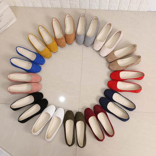 Women's singles shoes are large 女单鞋大