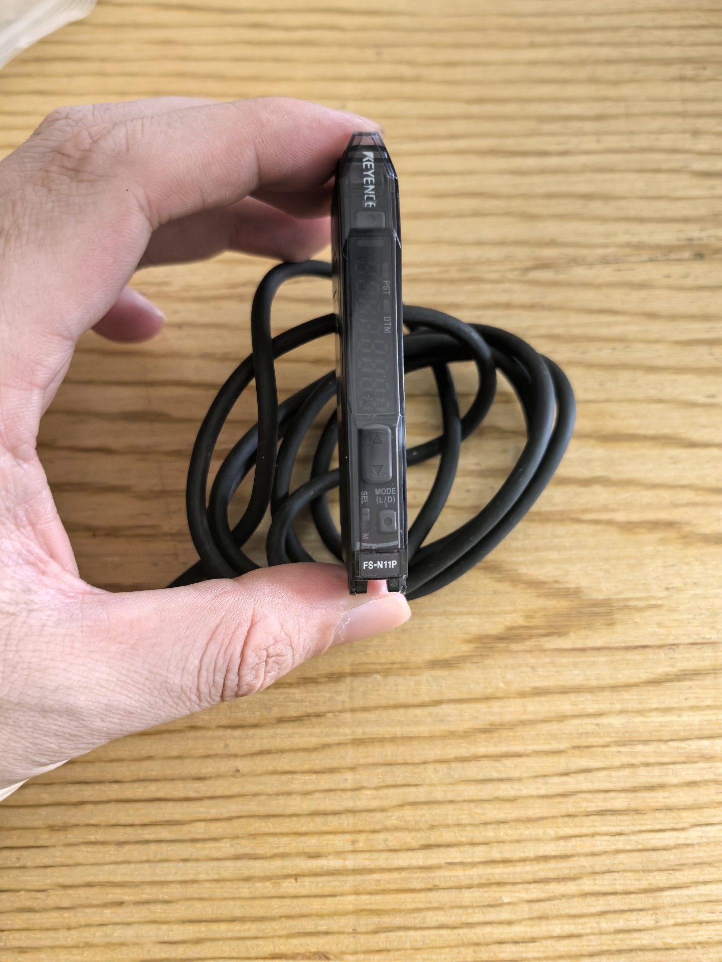 基恩士FS-N11P光纤放大器，原装拆机，成色如图，功能完好