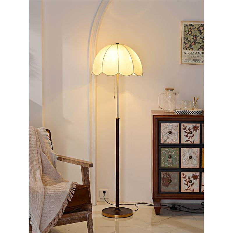 客厅法式中古风落地灯沙发旁美式复古布艺氛围高级感实木卧室台灯