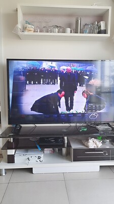 【功能对比】电视TCL65v2和海信H65E3A哪个好,优缺点区别是?