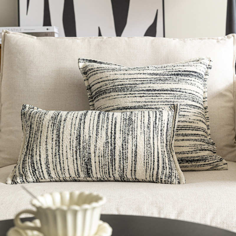 自然诧寂风别墅样板房靠包雪尼尔棉麻靠垫北欧腰枕黑白条纹抱枕套