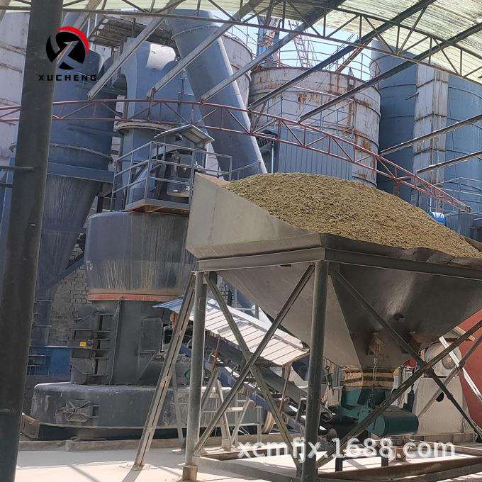 高岭土打粉雷蒙磨小型铝矿石青石雷蒙磨粉机活性炭成套生产线设备