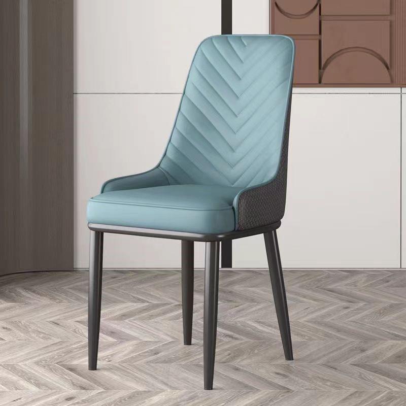 红意式皮艺家洽用极简轻奢网餐椅现代简约意式谈餐桌椅子酒店MVV